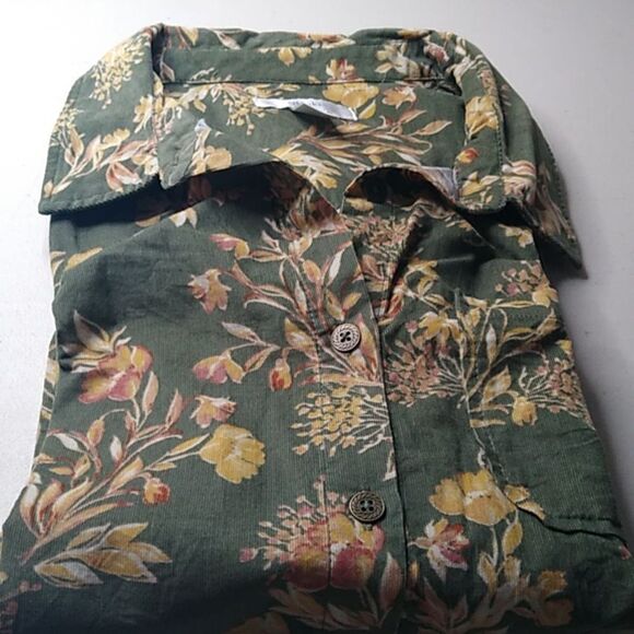 CJ Banks Women's 1X Corduroy Green Floral Button Down Long Sleeve Shirt - Picture 1 of 9